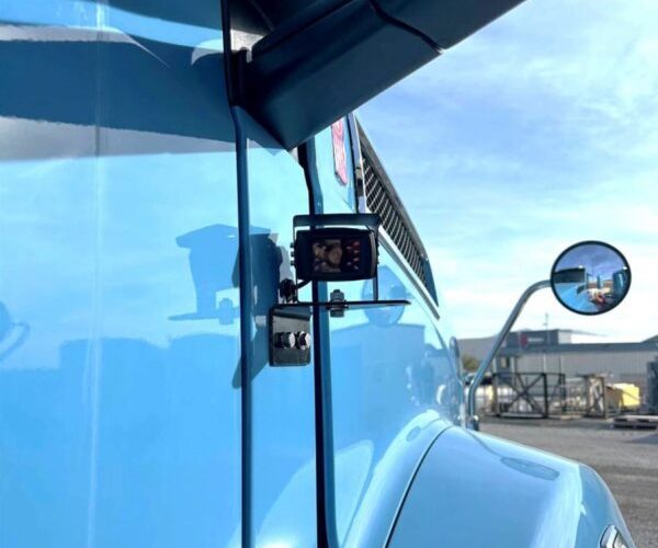 side and rear truck cameras for logistics fleets